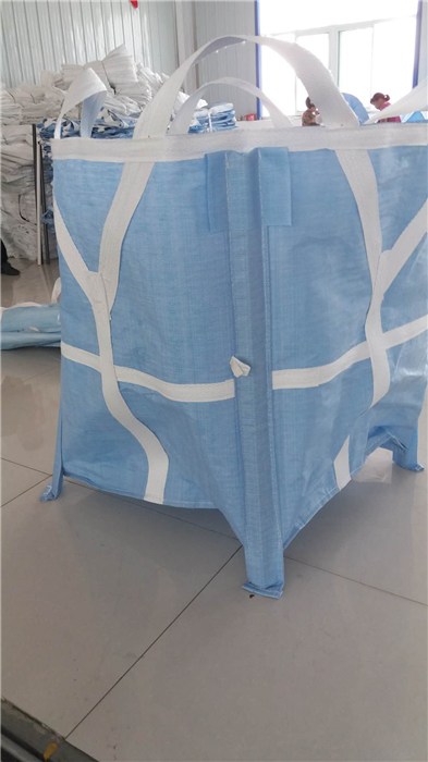 װ